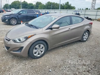 HYUNDAI ELANTRA SE
