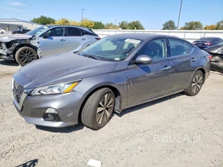 NISSAN ALTIMA SV