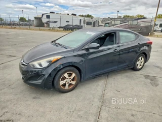 HYUNDAI ELANTRA SE