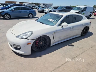 PORSCHE PANAMERA S