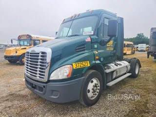 FREIGHTLINER CASCADIA 113