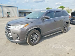 TOYOTA HIGHLANDER XLE