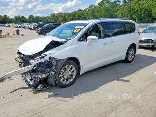CHRYSLER PACIFICA TOURING L