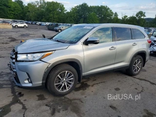 TOYOTA HIGHLANDER XLE