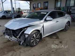 NISSAN ALTIMA SV