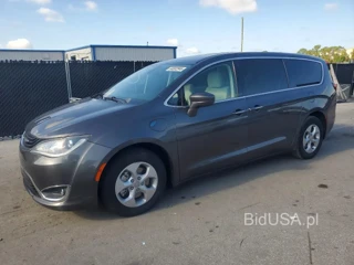 CHRYSLER PACIFICA HYBRID TOURING PLUS