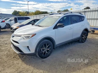 TOYOTA RAV4 SE