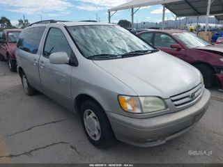 TOYOTA TOYOTA SIENNA XLE