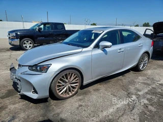 LEXUS IS 200T