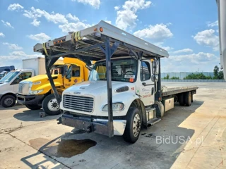 FREIGHTLINER M2