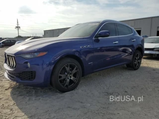 MASERATI LEVANTE LUXURY