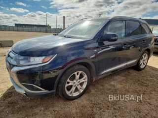 MITSUBISHI OUTLANDER SE