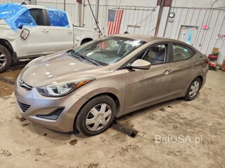 HYUNDAI ELANTRA SE