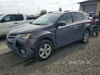TOYOTA RAV4 XLE