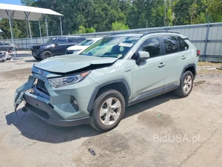 TOYOTA RAV4 HYBRID XLE