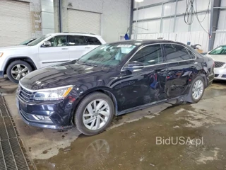 VOLKSWAGEN PASSAT SE
