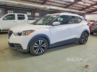 NISSAN KICKS SV