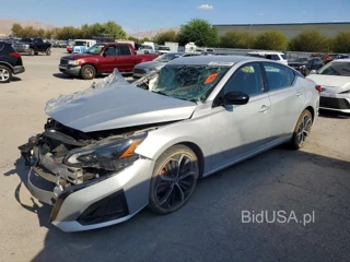 NISSAN ALTIMA SR