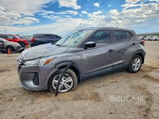 NISSAN KICKS S