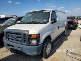 FORD ECONOLINE E250 VAN