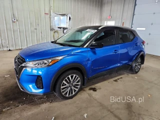 NISSAN KICKS SV
