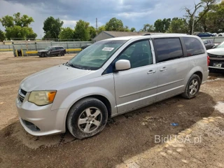 DODGE GRAND CARAVAN CREW