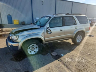 TOYOTA 4RUNNER SR5