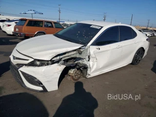 TOYOTA CAMRY HYBRID SE