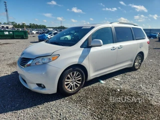 TOYOTA SIENNA XLE 8-PASSENGER