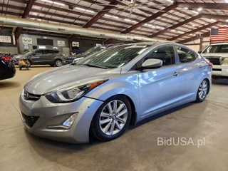 HYUNDAI ELANTRA SE