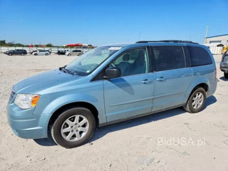 CHRYSLER TOWN & COUNTRY LX