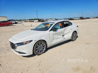 MAZDA 3 PREFERRED