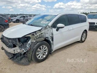 CHRYSLER PACIFICA TOURING