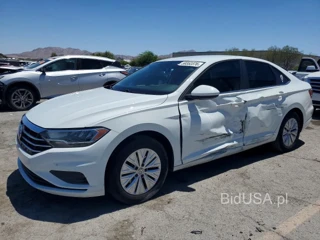 VOLKSWAGEN JETTA S/SE/R-LINE