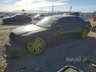 CHRYSLER 300 SRT-8