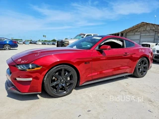 FORD MUSTANG GT