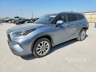 TOYOTA HIGHLANDER LIMITED