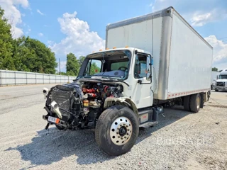 FREIGHTLINER M2 106 MEDIUM DUTY