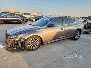 NISSAN ALTIMA SV