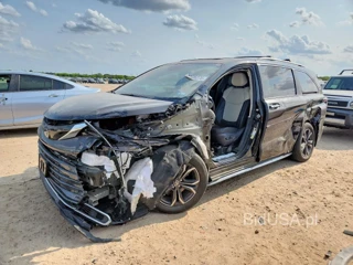 TOYOTA SIENNA PLATINUM 7-PASSENGER