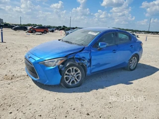 TOYOTA YARIS IA BASE
