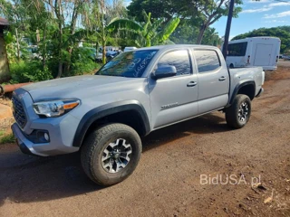 TOYOTA TACOMA SR5 V6