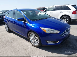 FORD FORD FOCUS TITANIUM