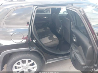 JEEP JEEP CHEROKEE SPORT FWD