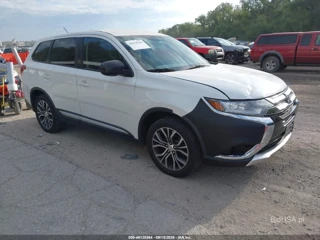 MITSUBISHI MITSUBISHI OUTLANDER ES