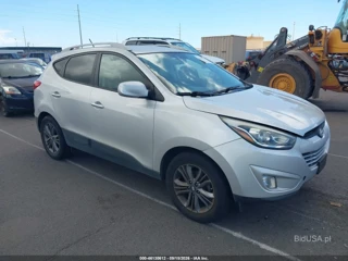 HYUNDAI HYUNDAI TUCSON SE