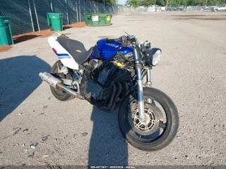 SUZUKI SUZUKI GSX600 F