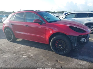PORSCHE PORSCHE MACAN GTS