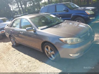 TOYOTA TOYOTA CAMRY SE V6