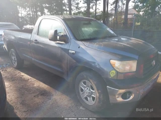 TOYOTA TOYOTA TUNDRA BASE 5.7L V8
